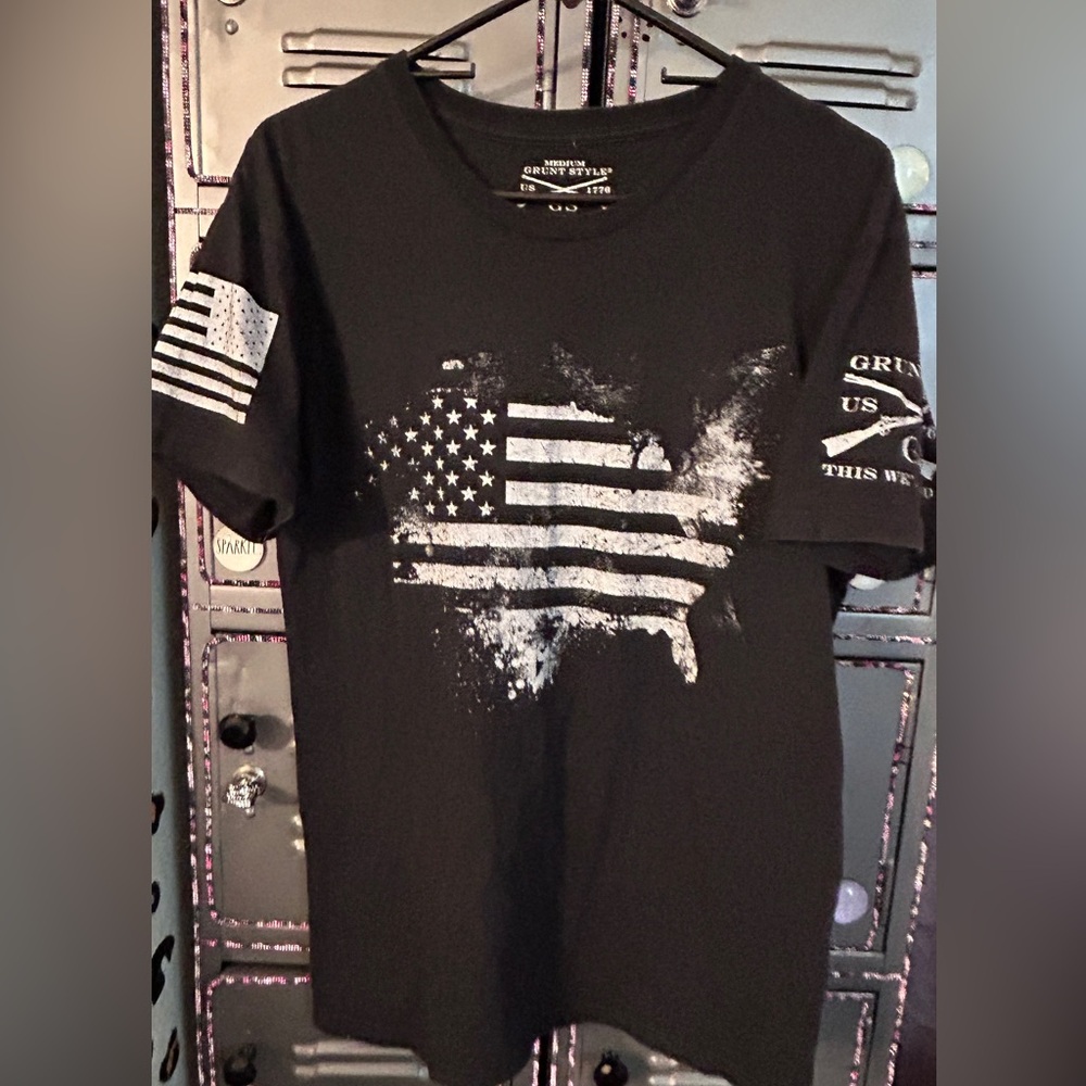 GRUNT STYLE medium T-shirt with distressed flag - Picture 7 of 14
